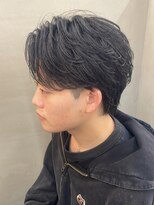 ダズルヘアーエイチ(DAZZLE hair H)&nbsp;フェザーパーマ/センターパートニュアンスパーマブリーチ韓国