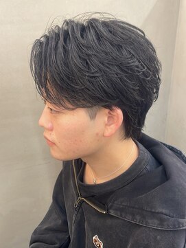 ダズルヘアーエイチ(DAZZLE hair H) フェザーパーマ/センターパートニュアンスパーマブリーチ韓国