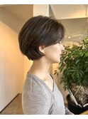 毛流れレイヤーのフレンチショートボブ白金目黒