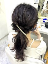 ヘアメイクスタジオ ジュエル(hair make studio JEWEL)&nbsp;ゆるっとローポニー