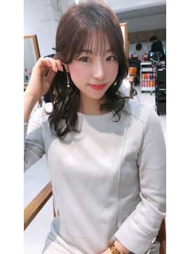 ネイロ 錦糸町(NeiRo) オフィスヘアエアリーミディショートパーマ黒髪カタログ