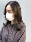 【eddie】外ハネミディアムヘア×グレージュ