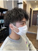 ショートツイストスパイラルメンズパーマ波打ちスパイラル
