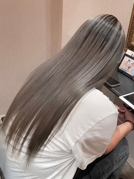 ナンバー ジルバ 立川(N° jillva) ケアブリーチ/グレージュ/ハイトーンカラー/シャドールーツ/立川