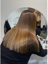 スー(suu)&nbsp;毎朝のお手入れが楽になる上品な大人髪スタイル