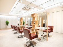 スタイル 相模大野(STYLE)の雰囲気（明るい店内でおくつろぎください。）