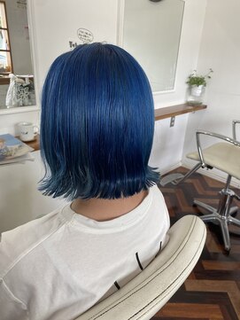 ヘアーアンドメイクアップモパ 寒色カラー