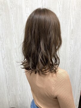 テーラヘアー 葛西店(TELA HAIR) アッシュベージュ×ゆるふわミディアム【TELAHAIR葛西】