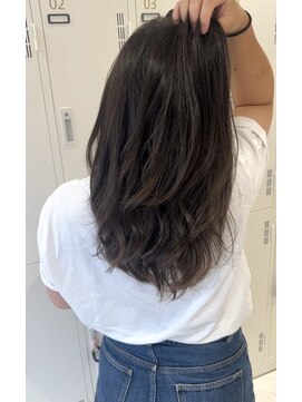 アッシュ 二俣川南口店(Ash) イルミナカラーで透明感オリーブベージュカラー