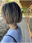 ルーツカラーボブ