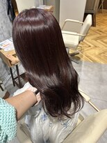 エッセ 大阪梅田茶屋町店(esse)&nbsp;秋先取りなダークレッド！