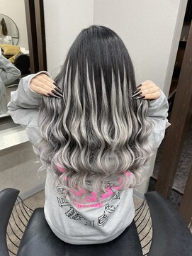 エミーバイモアムー(Emmie byMoremuu) 埼玉YU-TA グラデーション