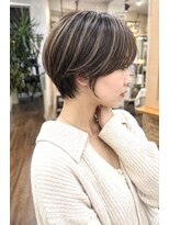 フルール(fleur) ショート×立体感ハイライト
