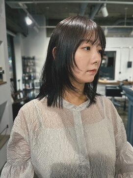 クイン(qin) ニュートラルブラウン