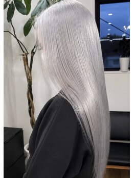 グリ(gris)の写真/キレイな色味×ツヤ×質感を持続させる髪質改善。透明感カラーで、更なる美髪ケア【Aujua/髪質改善】