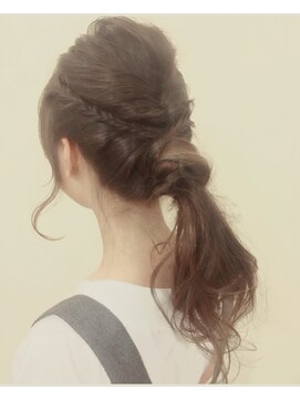 ラウンジ モリオ イケブクロ(Lounge MORIO Ikebukuro) 【morio池袋】ネオポニーテール