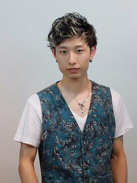 アース 熊本下通店(HAIR & MAKE EARTH) ふんわりカールのグラデショート【EARTH下通店】