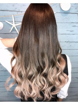 カルフール ロコ 草加西口店(Carrefour LOCO) グラデーションエクステもあります