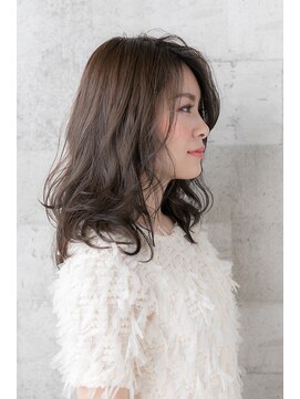 ソラネル(SOLENNEL) ヘルシーレイヤー×アッシュベージュ☆セミディ20代30代40代 f