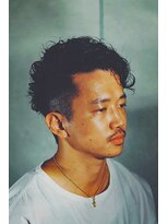 ルーミス バズヘアー(Loomis Buzzhair)&nbsp;漢のスパイラルパーマ