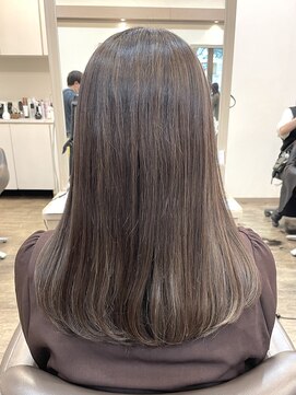 アルターリール(aL ter Rire) 黒髪/グレーベージュ/レイヤーロング/前髪パーマ /中村郁未