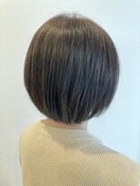 スタジオ アルファプラス 日暮里店(studio α+)&nbsp;ステップボーンカットカットボブショートハイライト白髪ぼかし