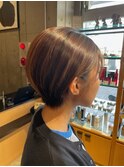 20代30代大人可愛い小顔ショート丸み前下がりハンサムショート