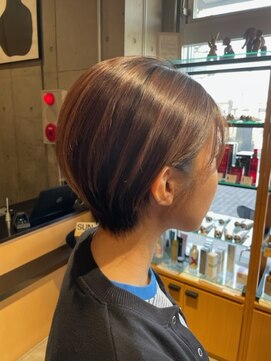 オーガニック ライフ 若葉 鶴ヶ島(organic+life) 20代30代大人可愛い小顔ショート丸み前下がりハンサムショート