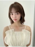 大人ボブ前下がり小顔カットベージュカラー20代