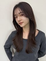 外ハネくびれレイヤー　顔まわり　シースルーバング