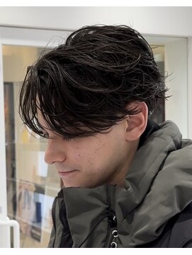 オーシャントーキョー 仙台(OCEAN TOKYO) センターパートフェザーパーマニュアンスショート刈り上げ仙台