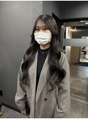 暗髪ロングの透明感カラー