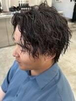ウェイビーエフティフィフス 横浜西口(WAVEY ft.fifth) 横浜メンズパーマ波巻きツイストスパイラルニュアンスサーフ40代