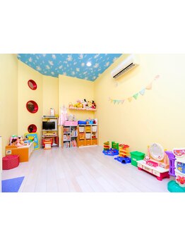 お子様同伴可キッズスペースあり♪忙しいママもお子様と一緒にご来店OK◎親子で一緒に理想のスタイルに―。