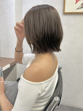 オウル(Owll) ◆◇大人ヘルシーレイヤーボブ　アッシュグレージュ◇◆