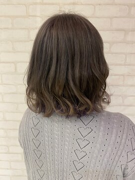 ビスイル 秋葉原店(Vis ill) 大人可愛い艶カラーカーキベージュブラウンベージュミディ