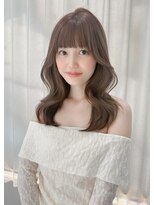 リリー(Lilley)&nbsp;【lilley_はまひ】ブリーチなし/くすみベージュ/ぱっつん前髪