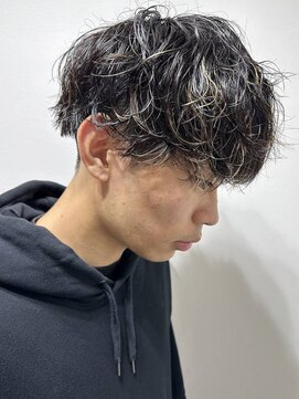 ニアウ 太田店(Niau) MEN’S HAIR/波巻きツイストスパイラル/リバースセンターパート