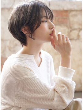 カライングドゥ(ing deux) 大人可愛い20代30代40代黒髪前下がりショートボブ丸みショート◎