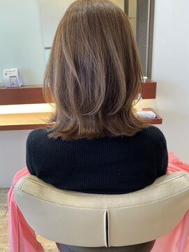 マーリャヘアー(mallia hair) くびれ外ハネミディアム☆彡