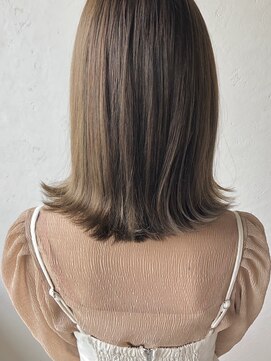 ニィー バイ ディコ(nii by Dico) ミントアッシュ×外ハネロブ