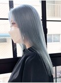 ペールブルー　水色