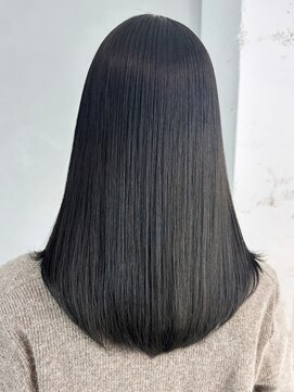 アイティーバイアルバム 八王子店(IT by ALBUM) ブルーブラック_斜めバンググレージュカラー_ba422231