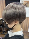 髪質改善 ハンサムショート アッシュカラー 外国人風