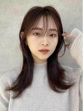 メゾンドイギー(MAISON de IGGY) レイヤーロング黒髪グレーベージュ大人リラックスヘア/