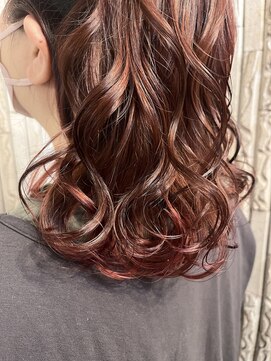 スリー(three) インナーカラー　ピンクカラー　レッドカラー