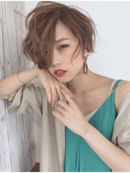 ラナヘアーサロン イワツカ(Lana hair salon IWATSUKA)の写真/小顔効果抜群のショート、ショートボブスタイルで、大人可愛いを演出。話題のくびれヘアにも注目！