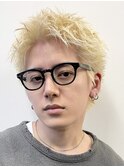 ハイトーンカラー金髪スパイキーショート