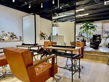 ワン ウェイブ(one wave)の写真/【明石駅/山陽明石駅】少人数のゆったりとした空間で、相談や要望も伝えやすい◎通いやすい価格も魅力♪