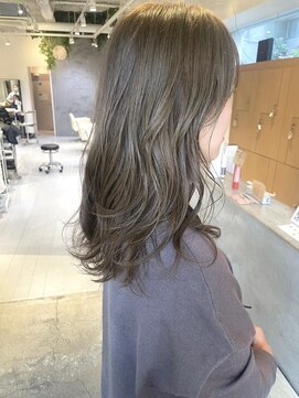 マッシュ グランバーズ 布施(MASHU GRANDVASE) カーキアッシュ